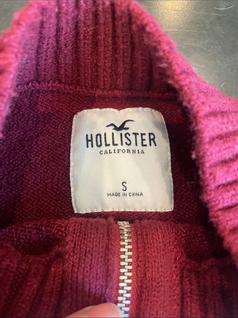Hollister burgundy and white half zip sweater - Picture 4 of 4